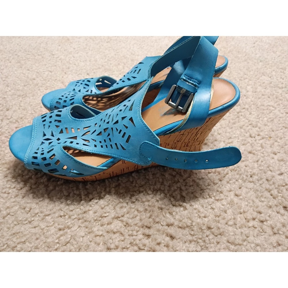 Coach And Four Wedge Sandals Blue Tan Women's Size 7 EUC